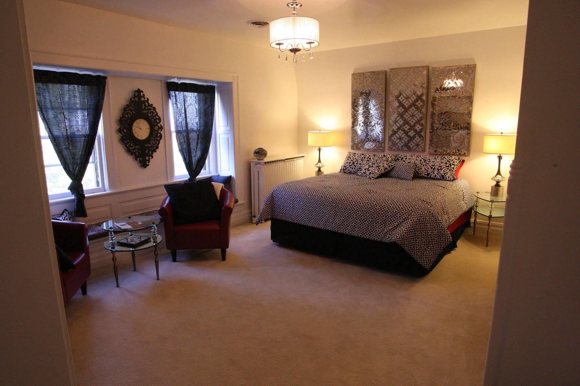 Christmas House Bed & Breakfast Расин Экстерьер фото