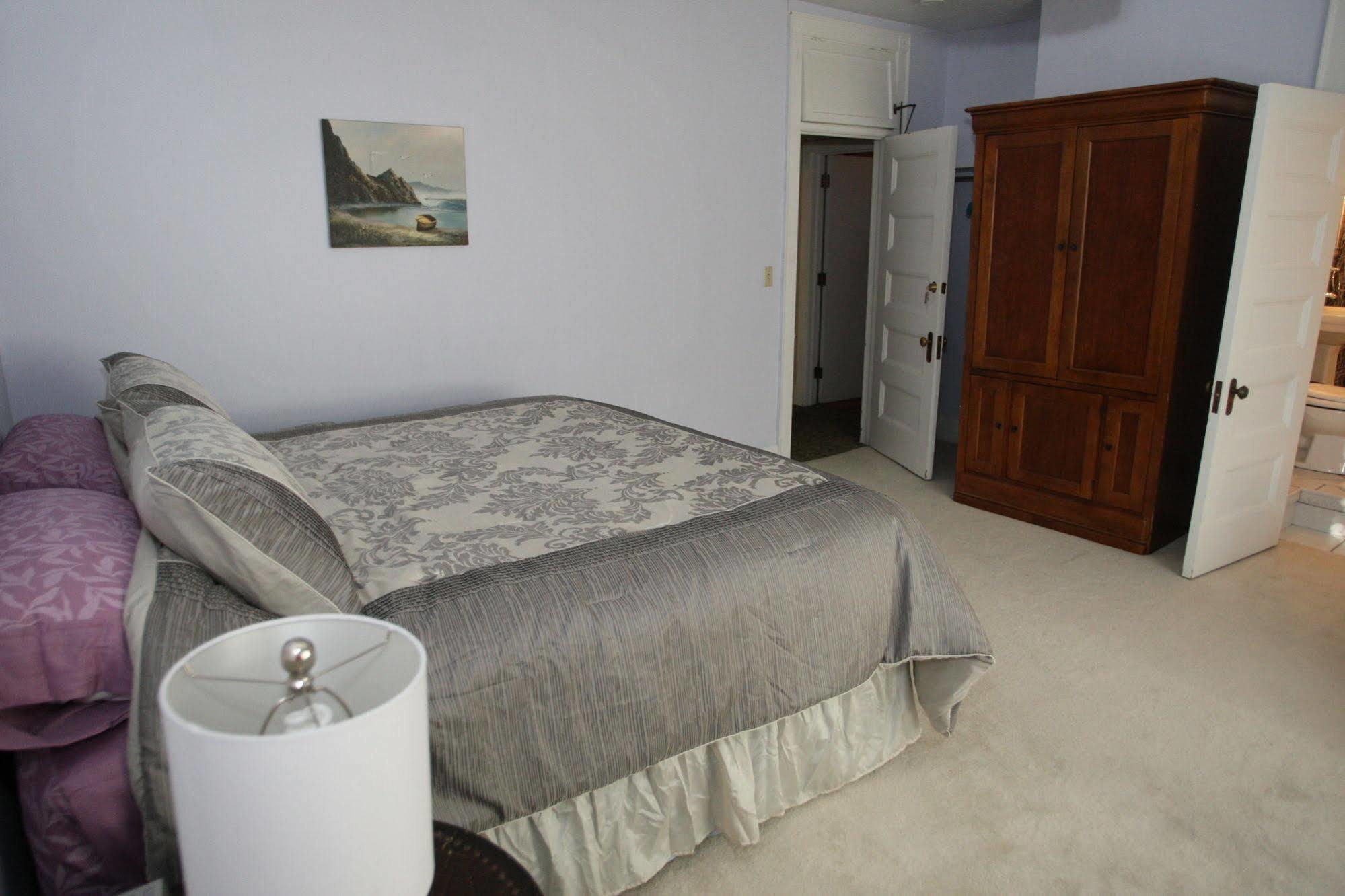 Christmas House Bed & Breakfast Расин Экстерьер фото