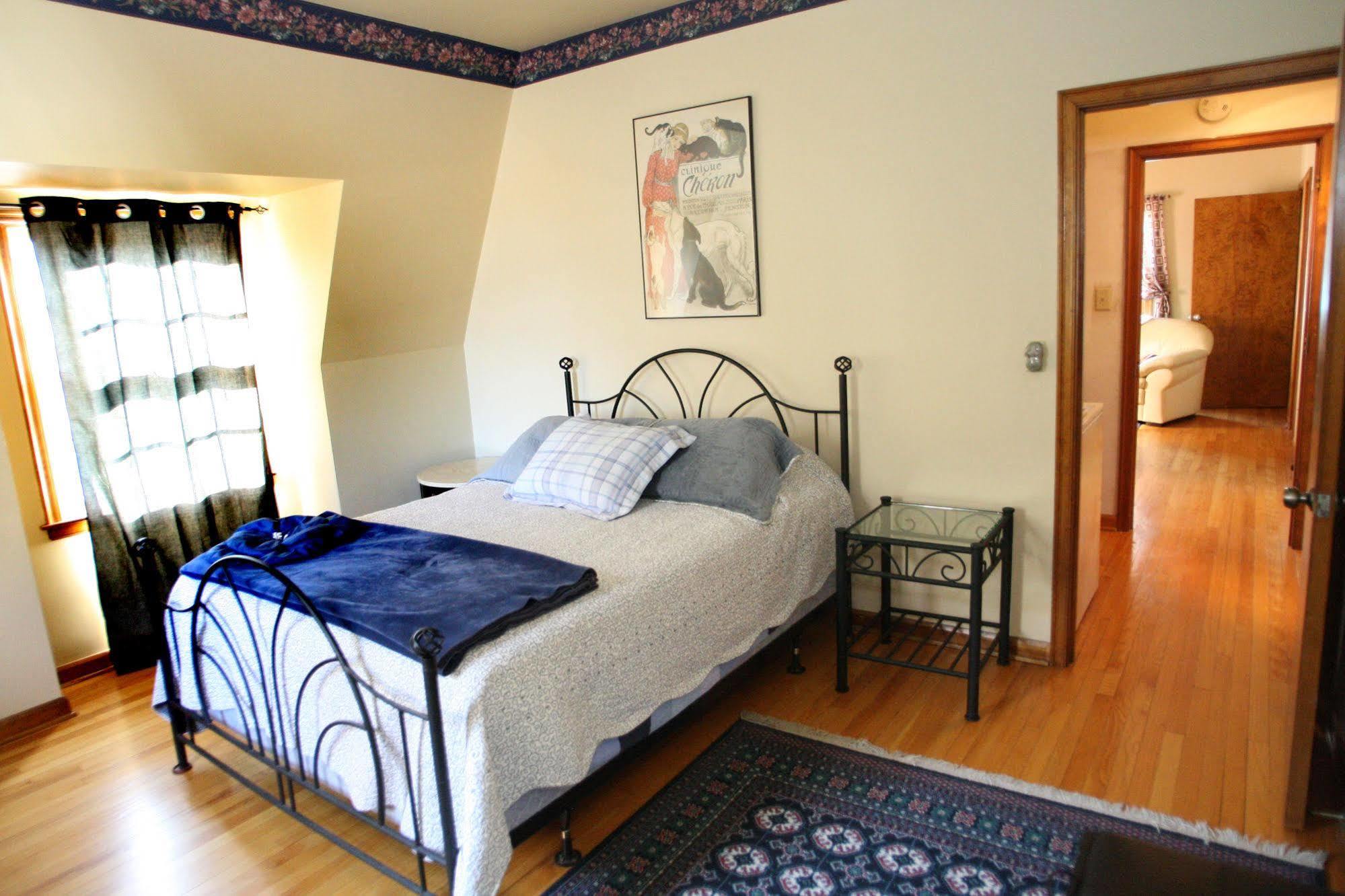 Christmas House Bed & Breakfast Расин Экстерьер фото